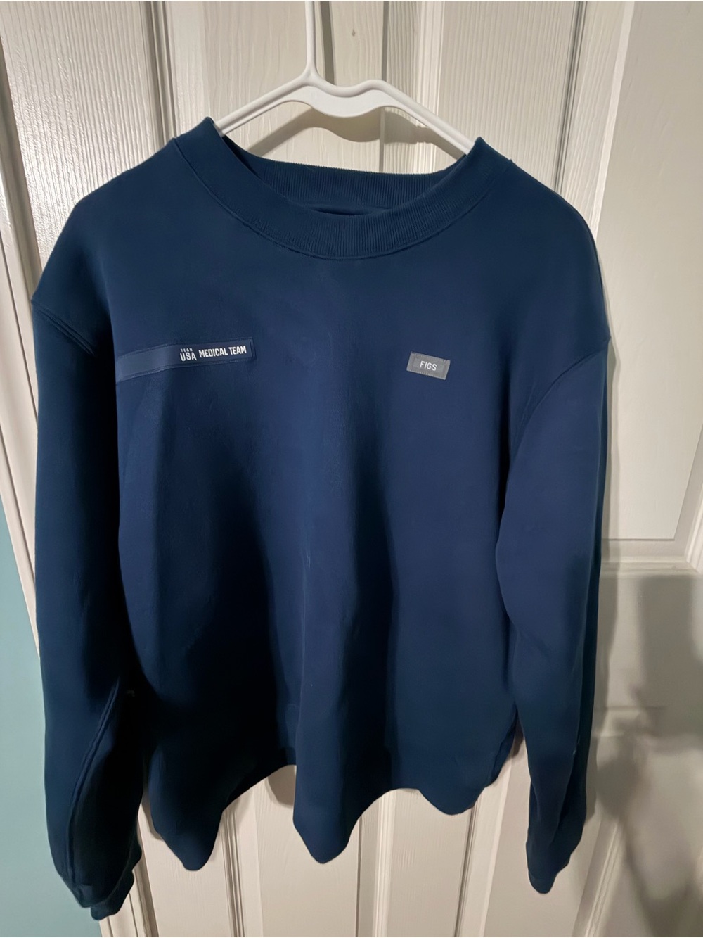 FIGS Women’s Team USA Olympic Navy Blue Crewneck NWOT Size Small.